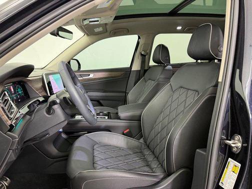 2025 Volkswagen Atlas 2.0T SEL Premium R-Line 4MOTION