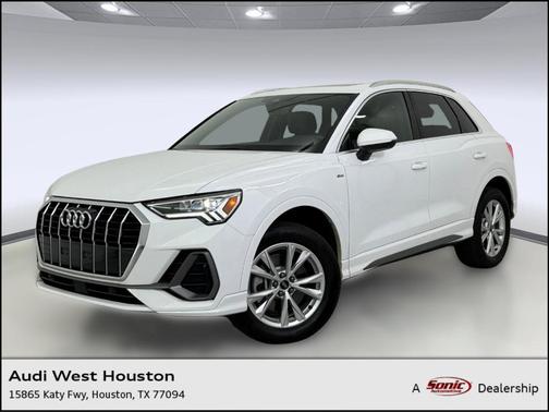 2024 Audi Q3 Premium 45 TFSI S line quattro Tiptronic