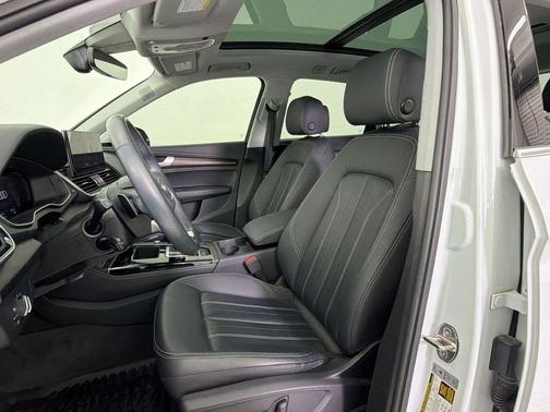 White 2023 Audi Q5 45 S line Premium Plus