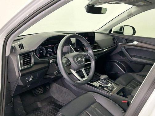 White 2023 Audi Q5 45 S line Premium Plus