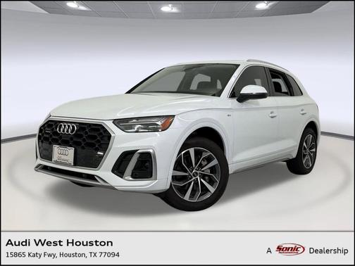 White 2023 Audi Q5 45 S line Premium Plus