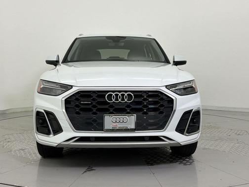 White 2023 Audi Q5 45 S line Premium Plus