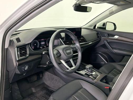 White 2023 Audi Q5 45 S line Premium Plus