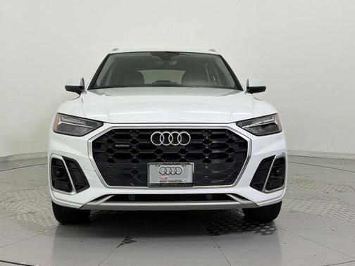 White 2023 Audi Q5 45 S line Premium Plus