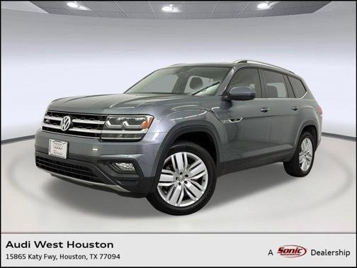 Platinum Gray Metallic 2019 Volkswagen Atlas 3.6L SE w/Technology