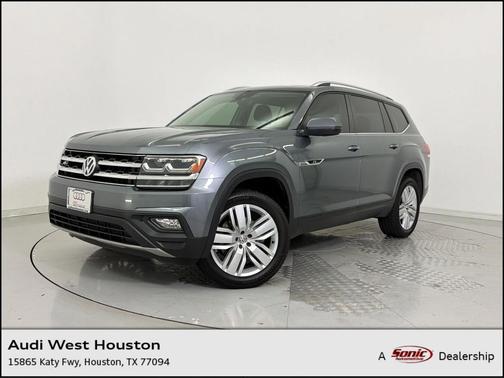 Platinum Gray Metallic 2019 Volkswagen Atlas 3.6L SE w/Technology