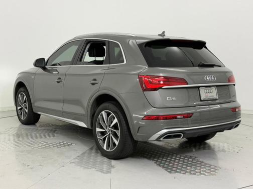 2023 Audi Q5 45 S line Premium