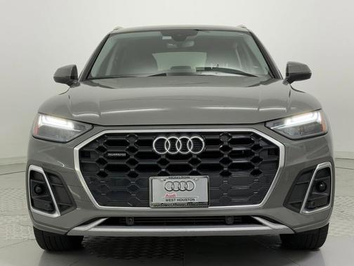 2023 Audi Q5 45 S line Premium