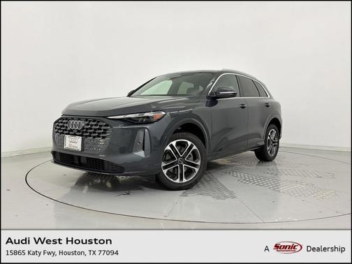 Tambora Gray Metallic 2025 Audi Q5 Premium TFSI quattro S tronic