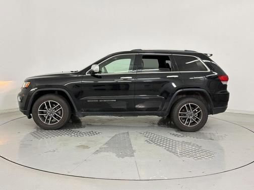 Diamond Black Crystal Pearlcoat 2020 Jeep Grand Cherokee Limited