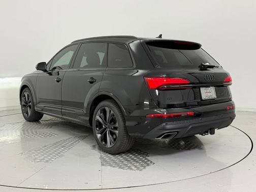2026 Audi Q7 55 Premium Plus