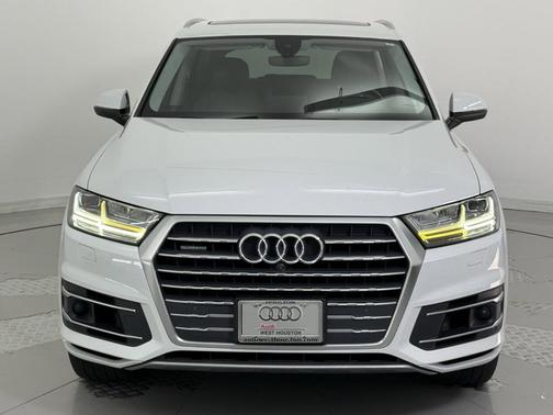 2019 Audi Q7 55 Premium Plus