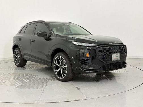 Mythos Black Metallic 2026 Audi Q3 S line