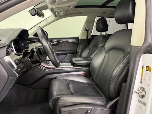 2021 Audi Q8 55 Prestige