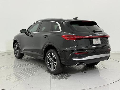 2025 Audi Q5 Premium Plus TFSI quattro S tronic
