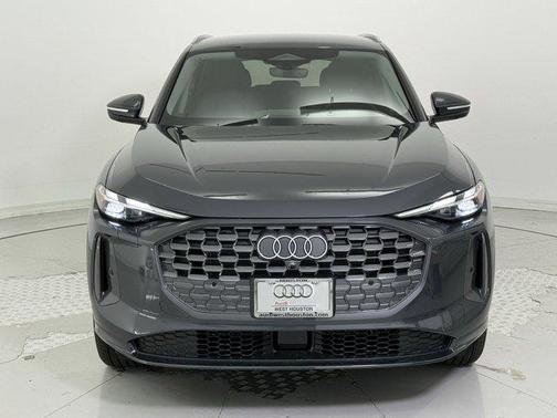 2025 Audi Q5 Premium TFSI quattro S tronic