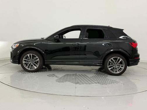 2023 Audi Q3 Premium 45 TFSI S line quattro Tiptronic