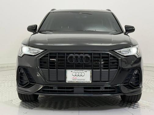 2023 Audi Q3 Premium 45 TFSI S line quattro Tiptronic