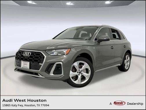 Chronos Gray Metallic 2023 Audi Q5 45 S line Premium Plus