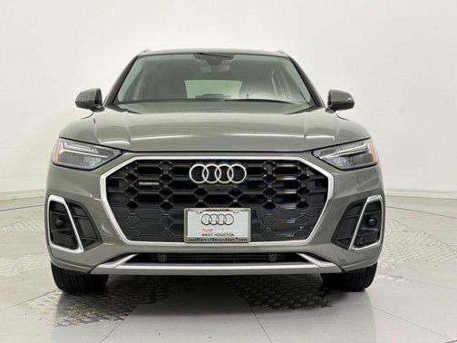 Chronos Gray Metallic 2023 Audi Q5 45 S line Premium Plus