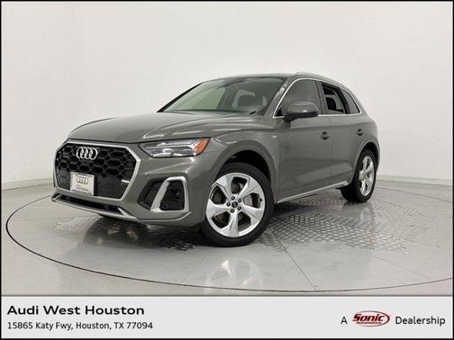 Chronos Gray Metallic 2023 Audi Q5 45 S line Premium Plus