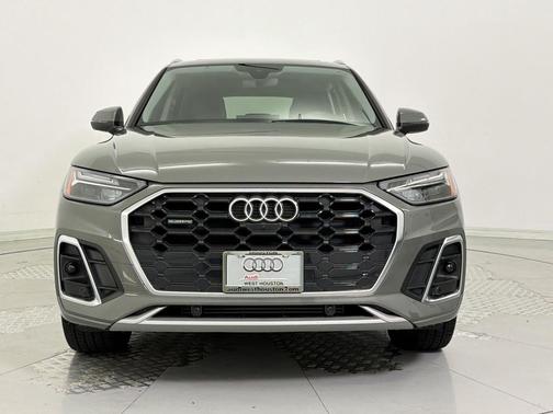 Chronos Gray Metallic 2023 Audi Q5 45 S line Premium Plus