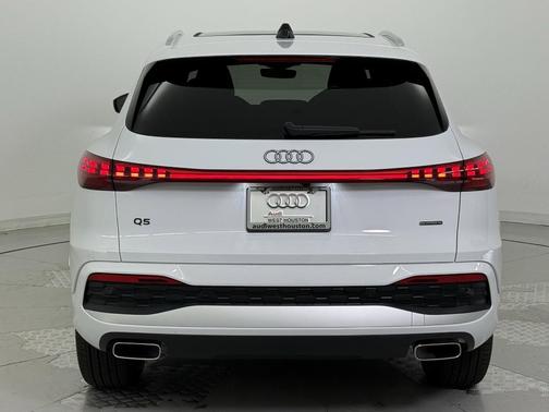2025 Audi Q5 Premium Plus