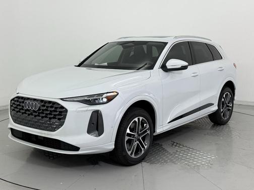 2025 Audi Q5 Premium Plus