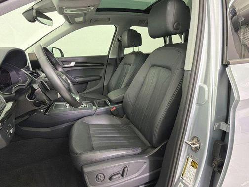 Florett Silver Metallic 2018 Audi Q5 2.0T Premium