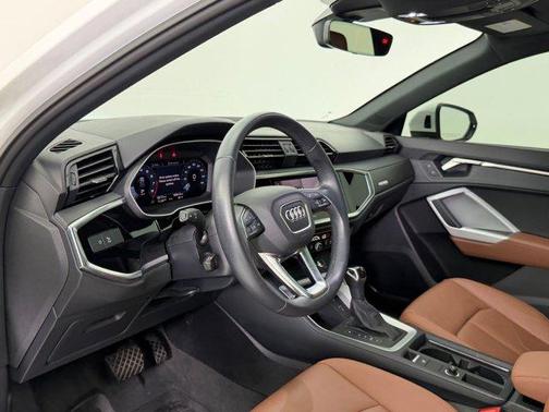 2023 Audi Q3 Premium 45 TFSI S line quattro Tiptronic