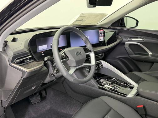 Mythos Black Metallic 2026 Audi Q5 Premium TFSI quattro S tronic