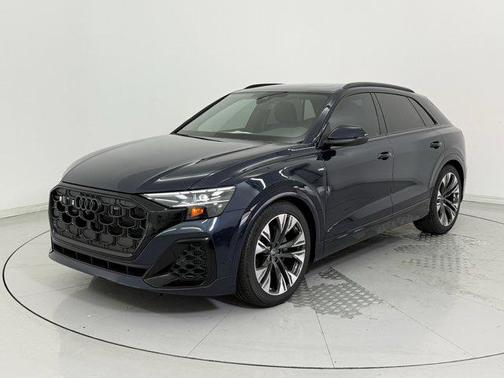 2025 Audi Q8 55 Premium Plus