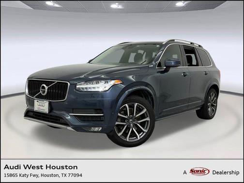 2019 Volvo XC90 T6 Momentum