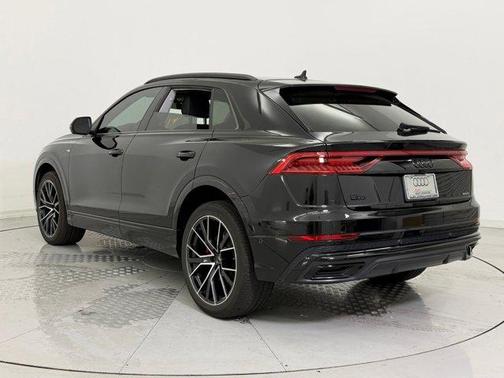 2023 Audi Q8 55 Premium Plus