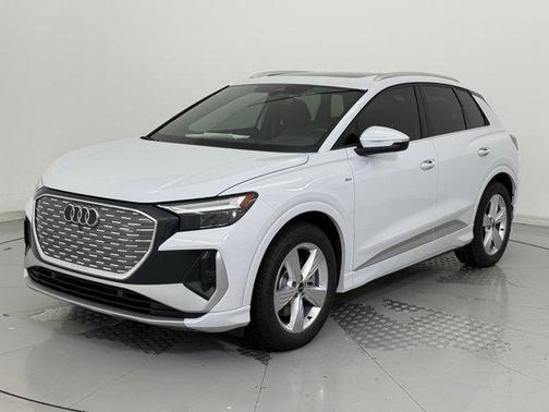 2025 Audi Q4 e-tron Premium 55 quattro