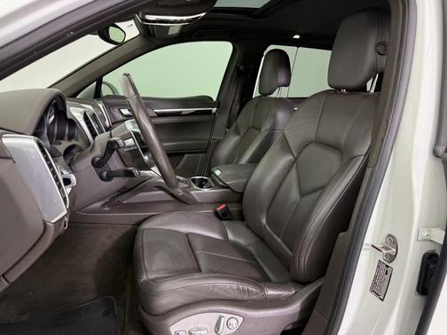 2016 Porsche Cayenne Cayenne