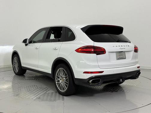 2016 Porsche Cayenne Cayenne