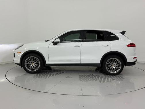 2016 Porsche Cayenne Cayenne