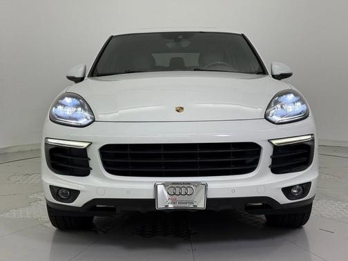 2016 Porsche Cayenne Cayenne