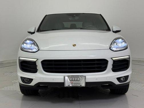 2016 Porsche Cayenne Cayenne