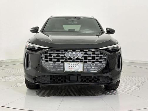 0E0E 2026 Audi Q5 Premium TFSI quattro S tronic