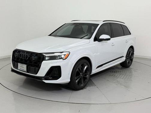 2025 Audi Q7 55 Premium Plus