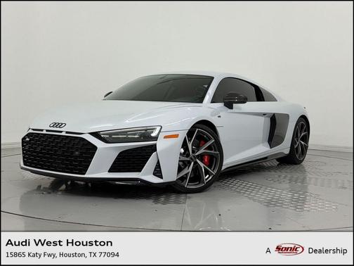 Ibis White 2023 Audi R8 V10 performance RWD S tronic