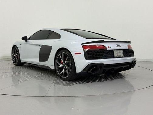 Ibis White 2023 Audi R8 V10 performance RWD S tronic