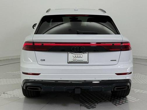 2025 Audi Q8 55 Premium Plus
