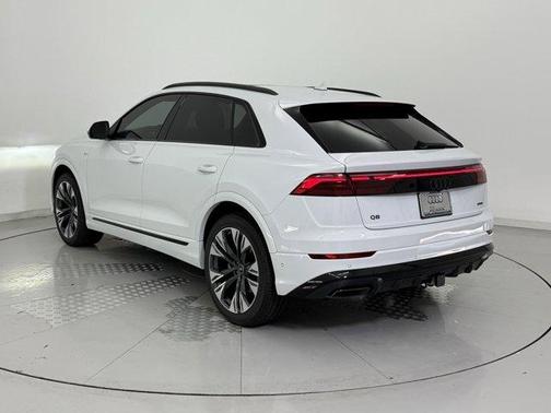 2025 Audi Q8 55 Premium Plus