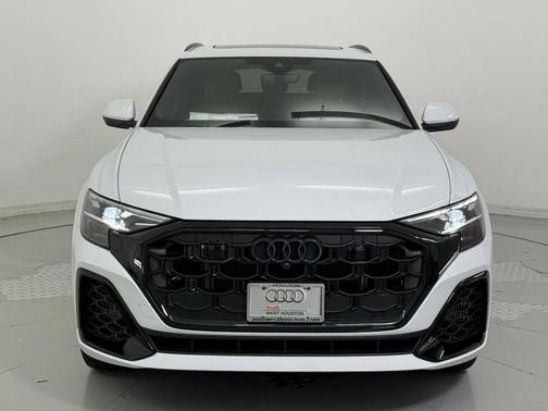 2025 Audi Q8 55 Premium Plus