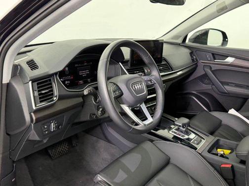 2024 Audi Q5 45 S line Premium Plus