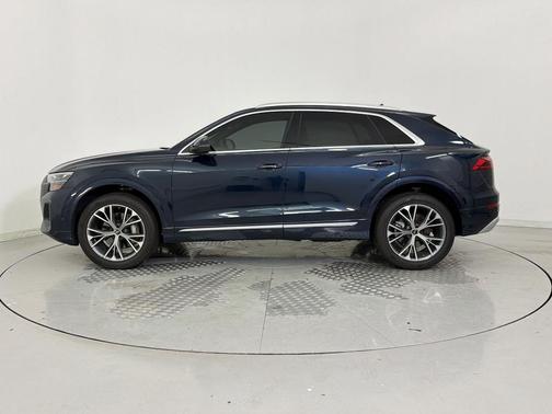 Waitomo Blue Metallic 2025 Audi Q8 55 Premium