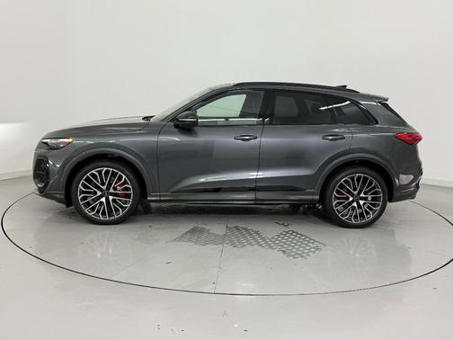2025 Audi SQ5 3.0T Premium Plus